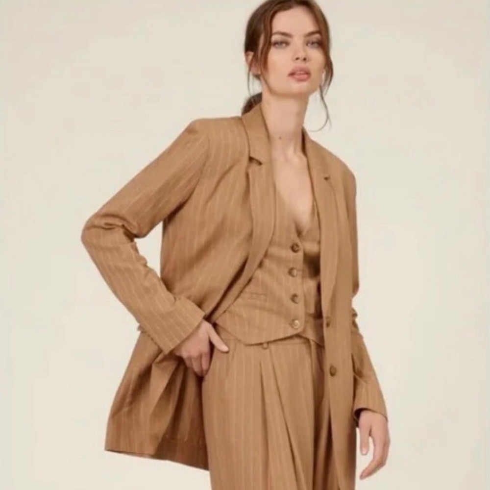 REVOLVE / NICHOLAS Charlee Tan Pinstripe Oversized Linen Blazer Size 8